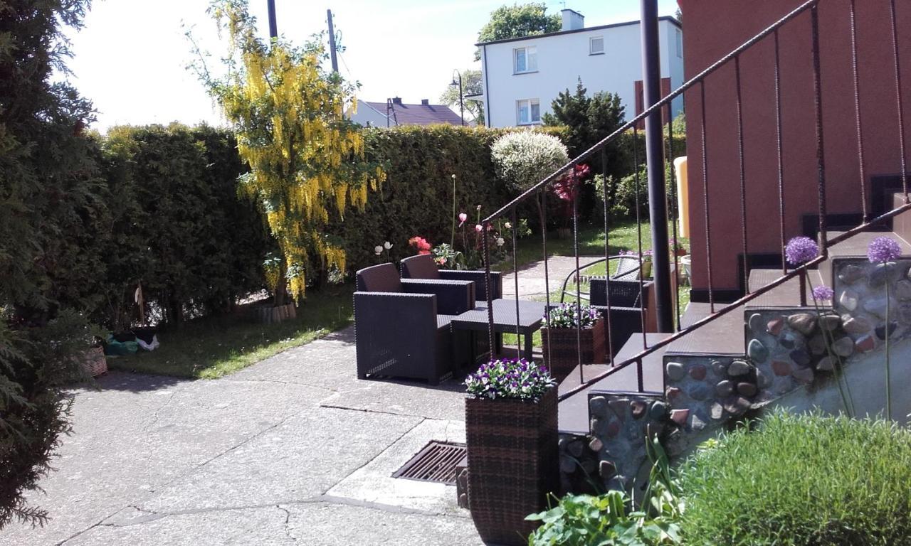 Pokoje Goscinne U Teresy Mrzeżyno Kültér fotó